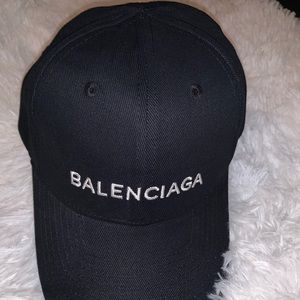 BALENCIAGA Dad Cap Velcro Back Black one size